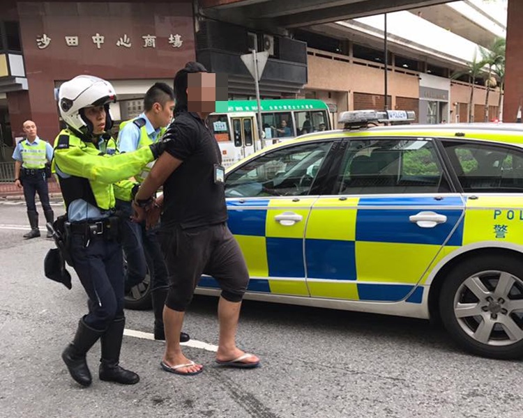 一名男子被捕。小心駕駛群組圖片
