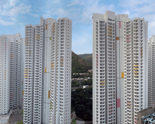 建築物外牆以20世紀藝術大師皮特‧蒙德里安的風格作設計。政府新聞處圖片