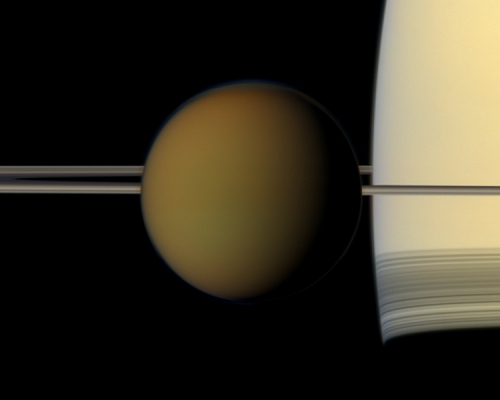 土星最大衛星有山有湖與地球雷同 。網上圖片