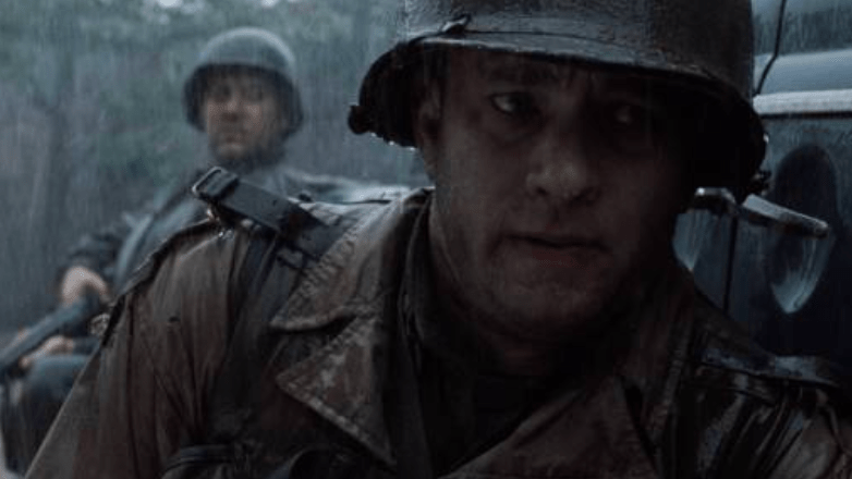 報道指,湯漢斯因主演《雷霆救兵》、《灰獄號》等軍事題材電影而廣受尊崇,對提升美國軍人形象貢獻甚大。法新社 報道指,湯漢斯因主演《雷霆救兵》、《灰獄號》等軍事題材電影而廣受尊崇,對提升美國軍人形象貢獻甚大。法新社