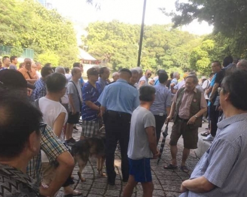 FB社群「屯門公園衛生關注組」圖片