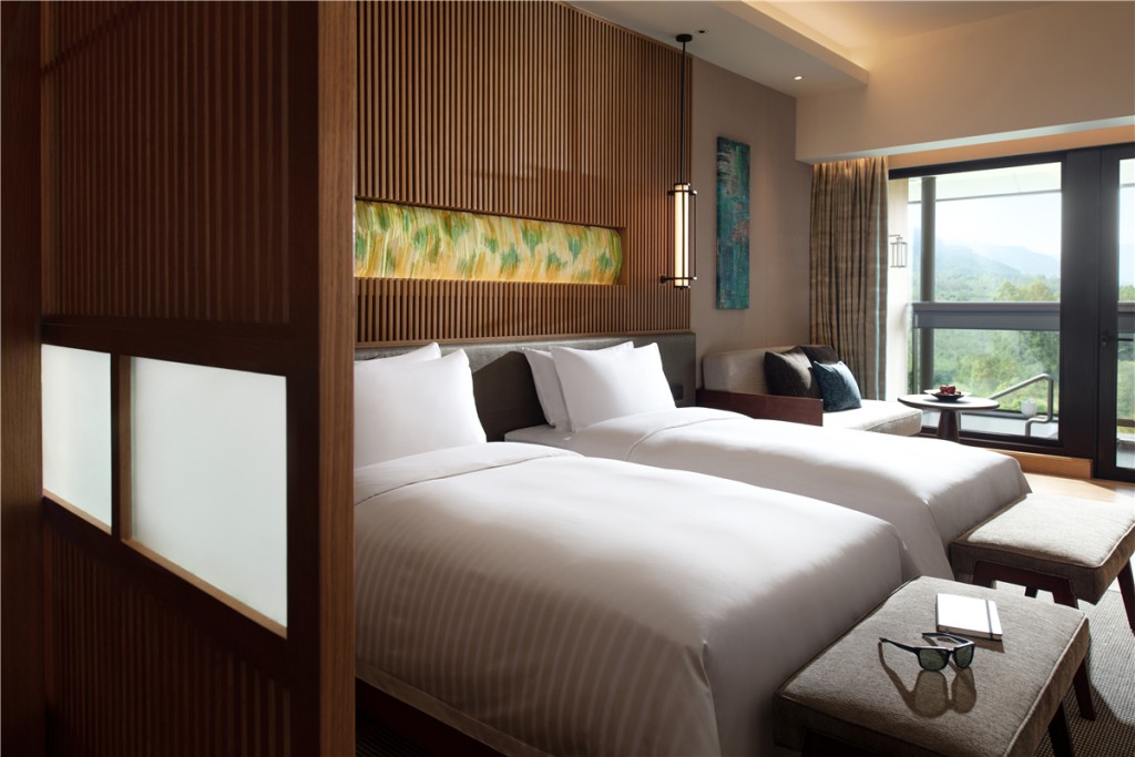 清遠新世界酒店Deluxe Room Twin 豪華客房雙床房。 清遠新世界酒店Deluxe Room Twin 豪華客房雙床房。