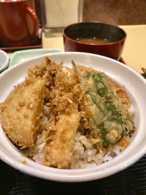 日本美食2023｜香睿刚推介 2.天妇罗「船桥屋」　食量一般的话，可以只叫天妇罗大碗饭。