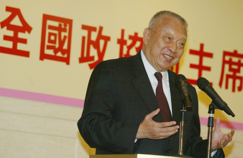 董建華是香港回歸後首任特首。