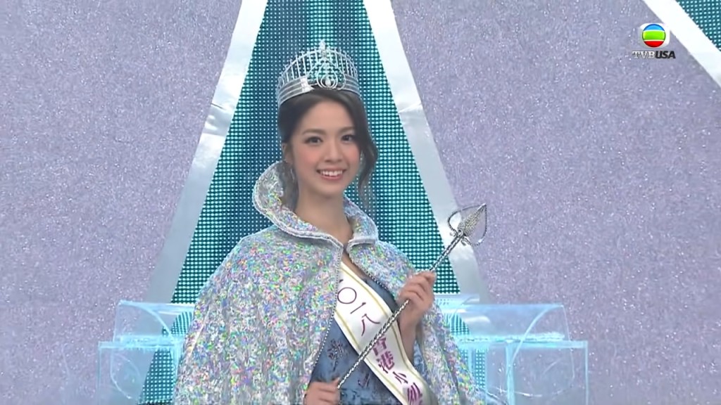 陳曉華是《新聞女王》中唯一一位港姐冠軍。