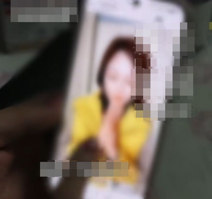 65歲女子靠AI裝90後美女醫生,網戀五個月騙純情男17萬人仔。 65歲女子靠AI裝90後美女醫生,網戀五個月騙純情男17萬人仔。