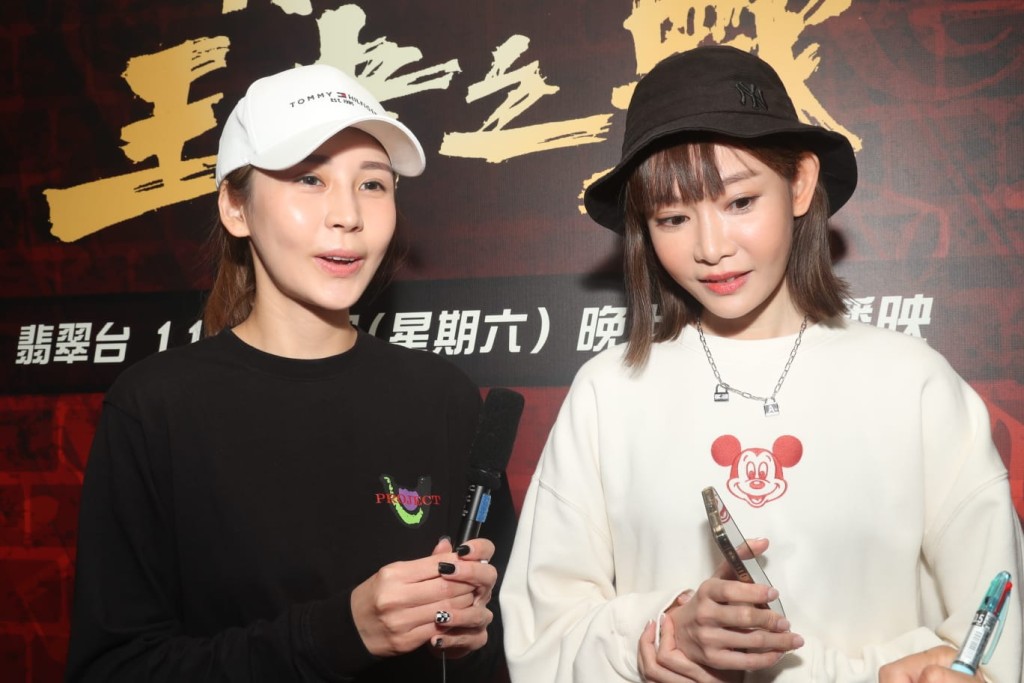 Zaina和Aka(右)均首次在節目鬥唱好緊張。