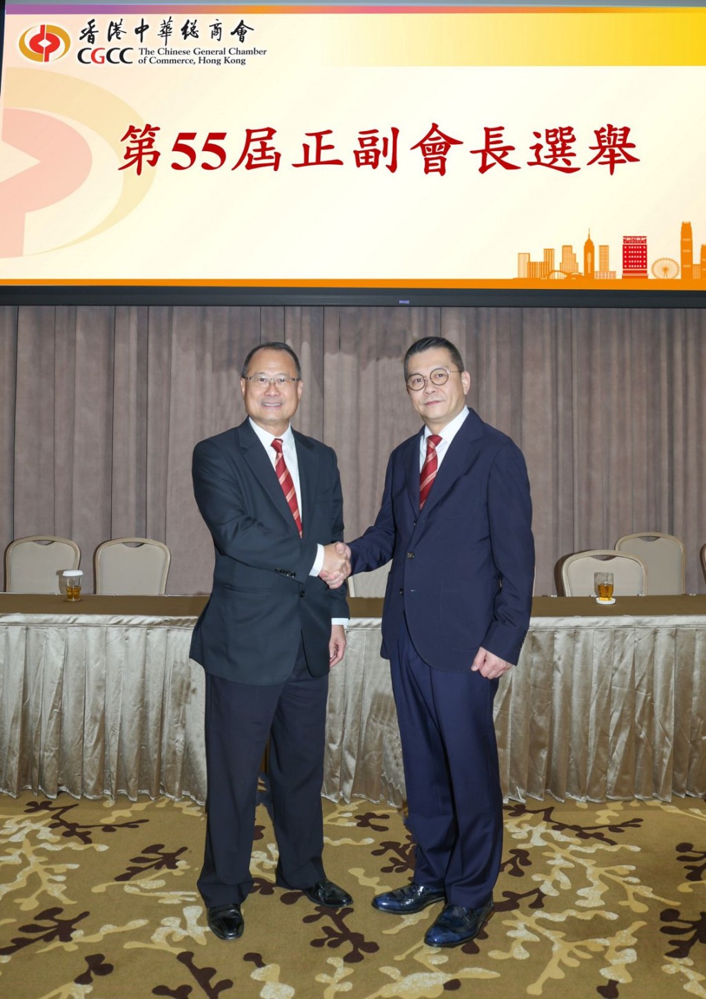 金利来集团主席兼行政总裁曾智明获选为新一届会长。 金利来集团主席兼行政总裁曾智明获选为新一届会长。