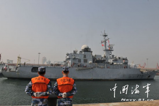 「牧月號」護衛艦幾年前曾到中國訪問。