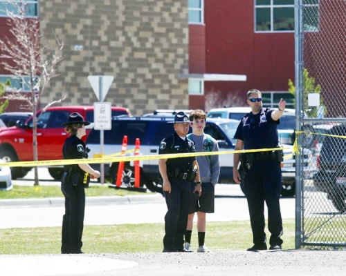 美國愛達荷州一所中學周四發生槍擊案，至少3人受傷。AP圖片