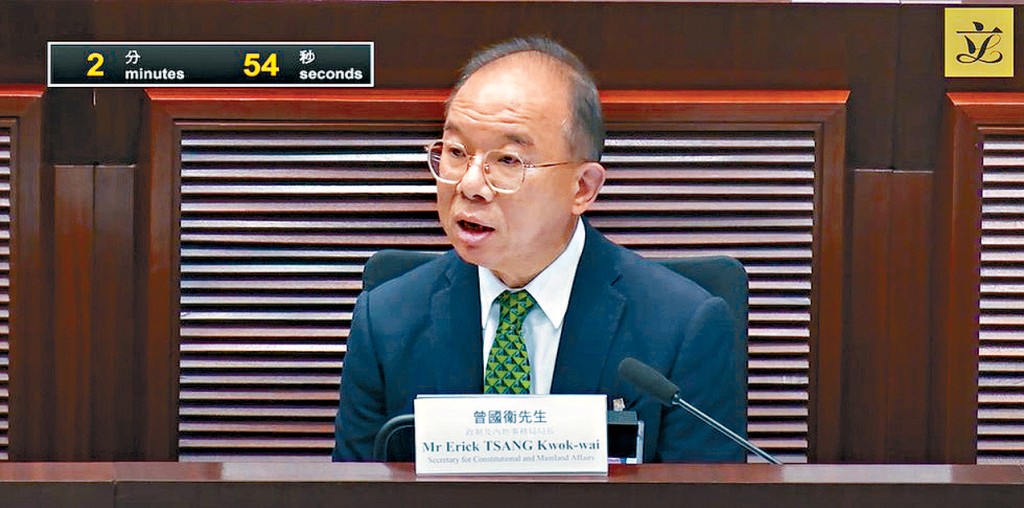 曾國衞表示，將安排議員於本月13日實地考察，觀察自動點票機實際運作。