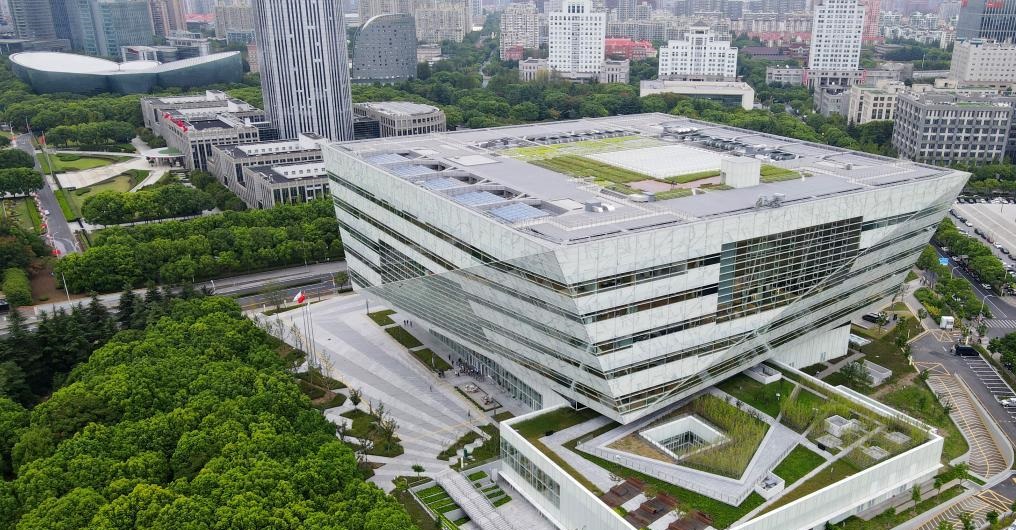 上海的新地标之一上海图书馆东馆。新华社