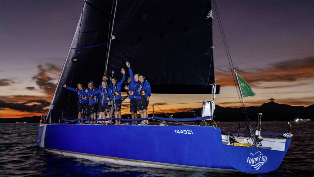 ■本地代表「Happy Go号」同时获得冲线荣誉以及IRC全场总冠军。 图片由 ROLEX/Andrea Francolini提供