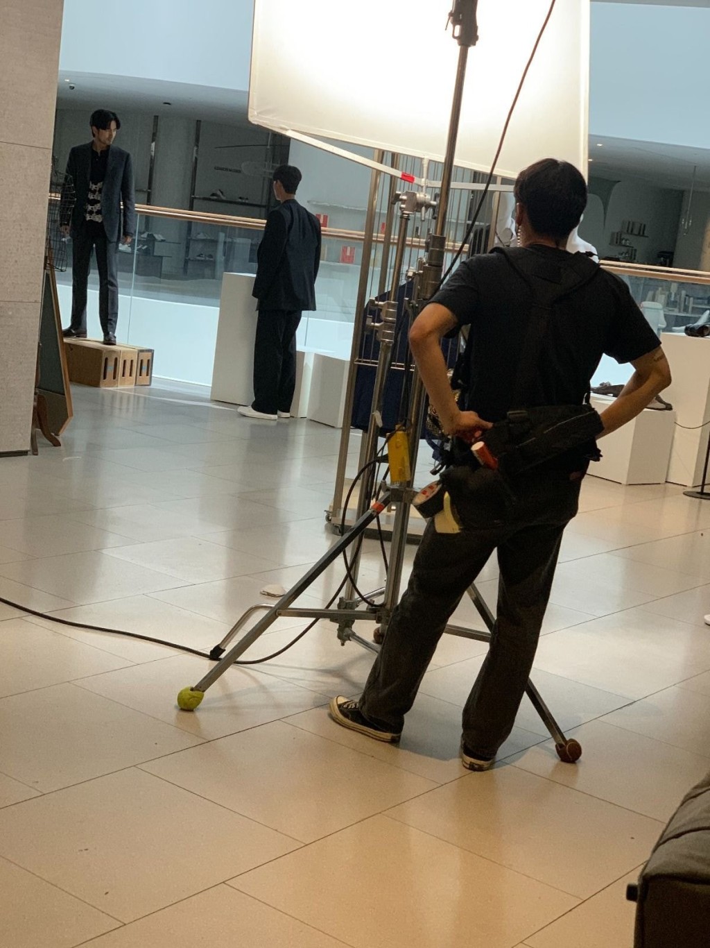 李陣郁（左）與宋江被網民影到為《Sweet Home 2》開工。