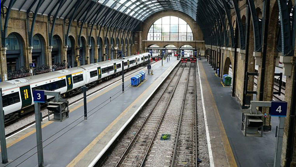 英鐵路工會吁會員反對加薪方案號召聖誕大罷工。 TWITTER圖