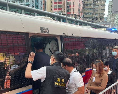 行動中8名男女被捕。警方圖片