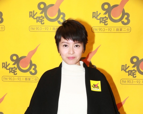 Gigi坦言怕影响囡囡在家少发脾气。 