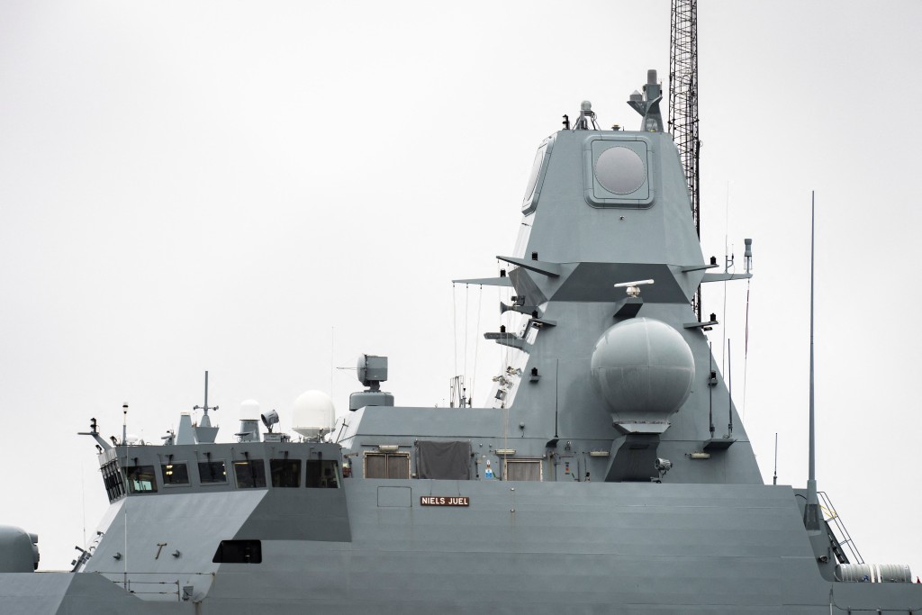 参与保护国际航运行动的丹麦护卫舰4月曾遭到胡塞无人机袭击。路透社