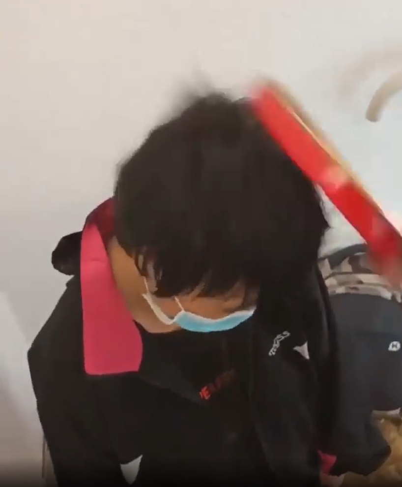 德貞女子中學學生疑被欺凌。片段截圖