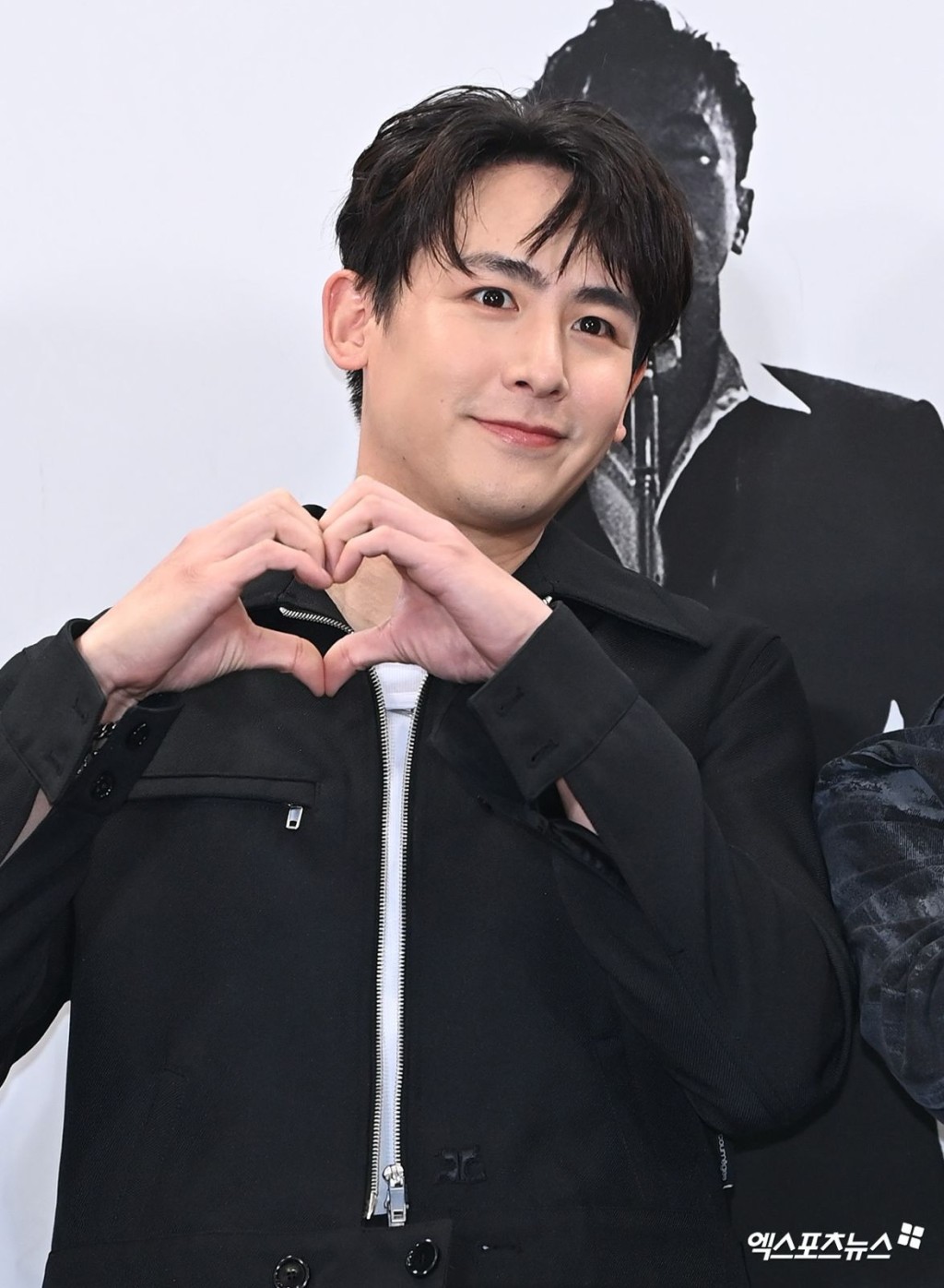 Nichkhun昨日罕有發文鬧爆狂迷。 Nichkhun昨日罕有發文鬧爆狂迷。