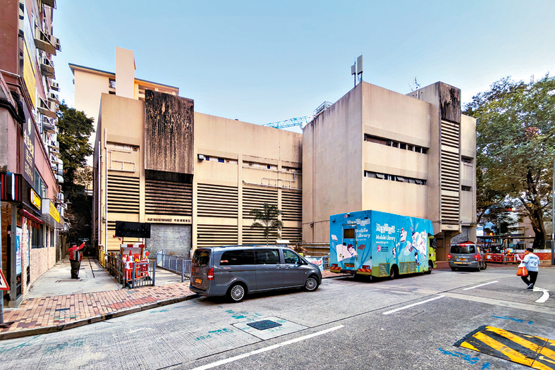 地政總署公布，筲箕灣東大街住宅地由嘉里以13.83899億奪標，每呎樓面地價約9343元。