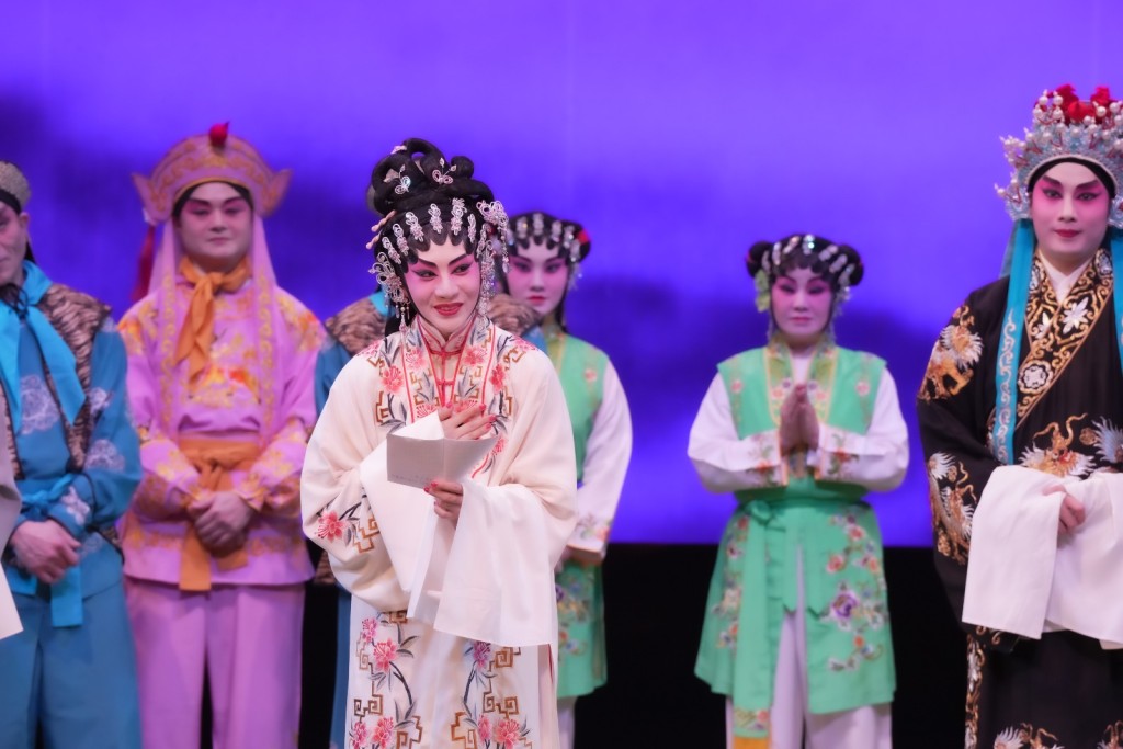 梁非同是粤剧界新贵花旦。