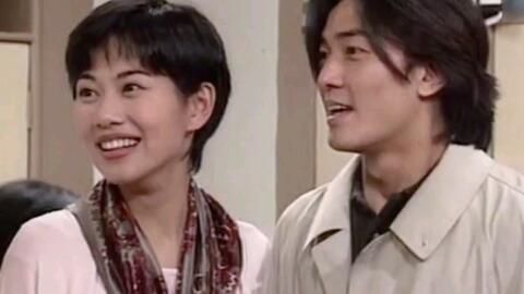 陳松伶在1994年《婚姻物語》中暗戀鄭伊健，最終有情人終成眷屬。