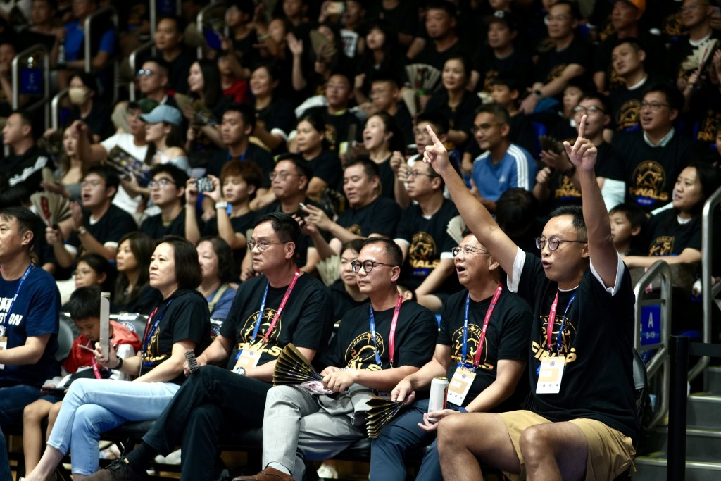 NBL季後賽總決賽Game4，香港金牛主場迎戰安徽文⼀。 劉駿軒攝