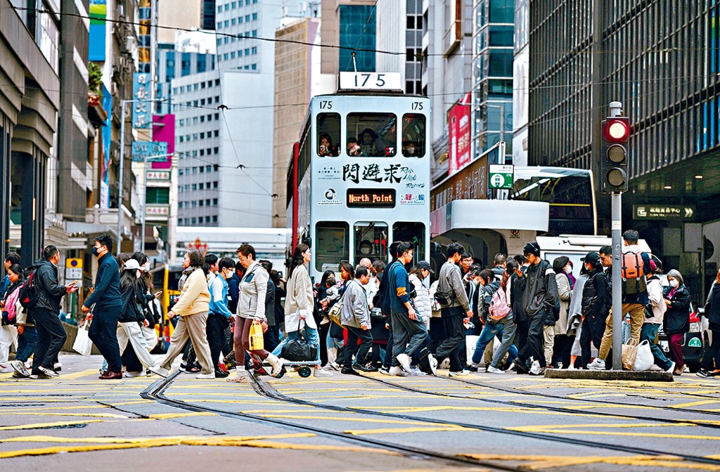 引入人才可為香港提供新經濟動力,有議員認為高才通簽證的續簽安排可作優化。