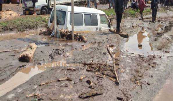 坦桑尼亚山泥倾泻造成至少47死85伤。网上图片