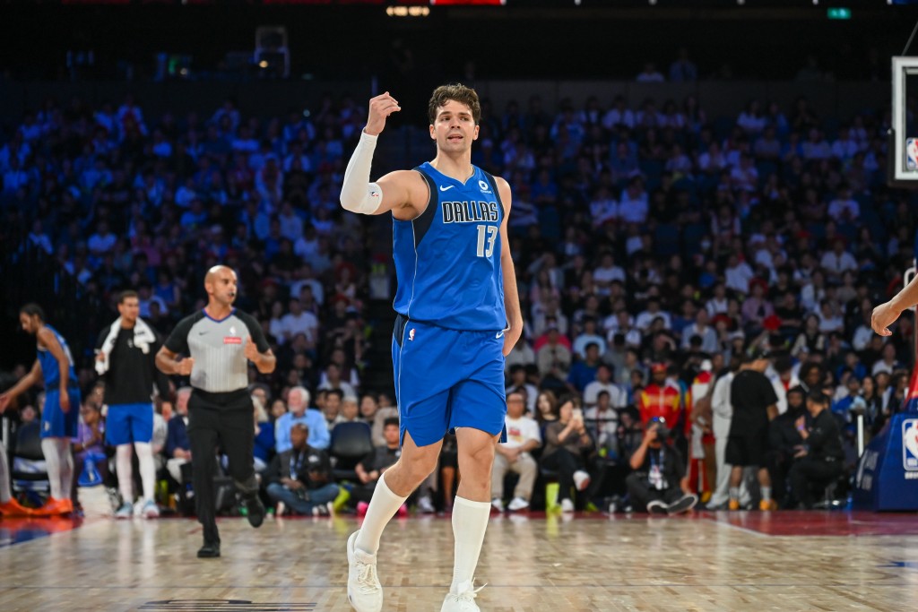 NBA中国赛独行侠vs火箭。魏国谦摄