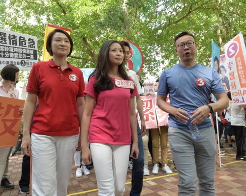 東區區議會佳曉選區候選人植潔鈴。