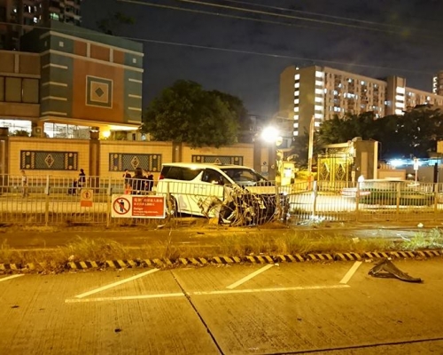 私家車失事。突發事故報料區‎Kenneth Law‎ 圖片