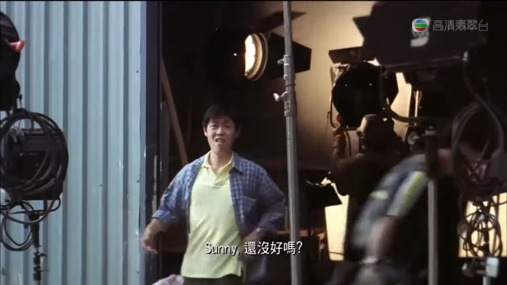 李思捷参加「喜剧之王训练班」入行，首部作品在周星驰的《喜剧之王》饰演导演。