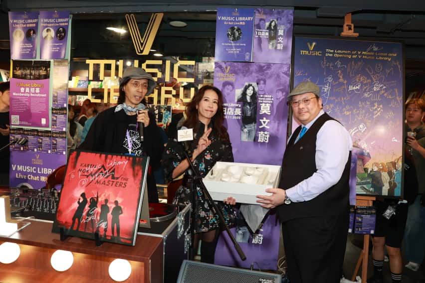 莫文蔚《THE BIG BIG SHOW 大秀一場 香港站「家場」限定版》演唱會門票今日公開發售,最貴及最平的門票經已售罄。 莫文蔚《THE BIG BIG SHOW 大秀一場 香港站「家場」限定版》演唱會門票今日公開發售,最貴及最平的門票經已售罄。