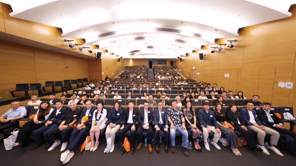 全港大學大專迎新營支援講座 近300大學領袖各界精英參與