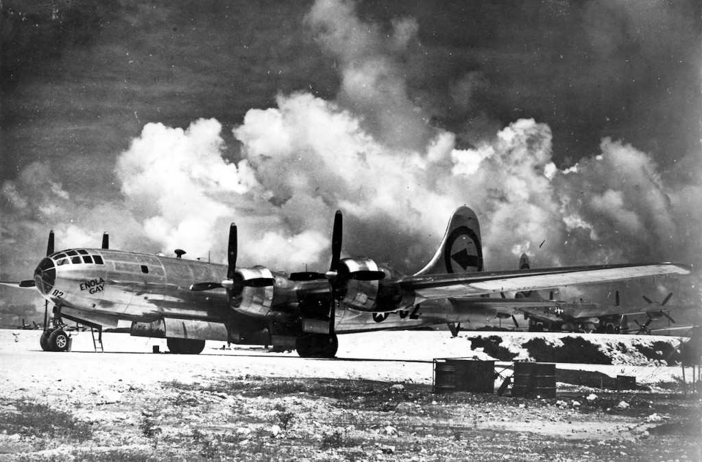 放在天寧島上的B-29轟炸機「阿諾拉·蓋伊號」，攝於執行廣島投擲原子彈任務前。 美國國防部網站
