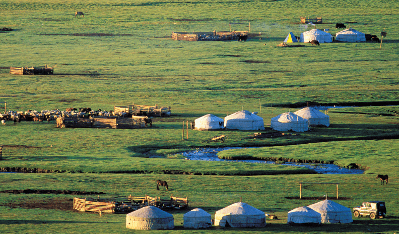 五天行程其中兩晚會入住地道的蒙古包。