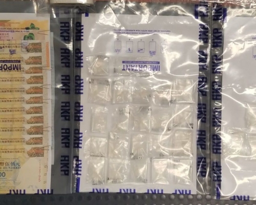 行動中檢獲的證物。警方圖片