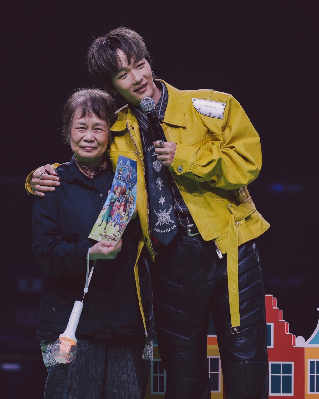 更與粉絲互動。