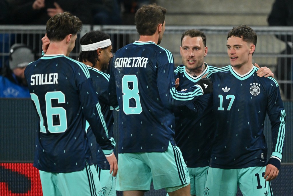 凭域斯个人参与4个入球。法新社