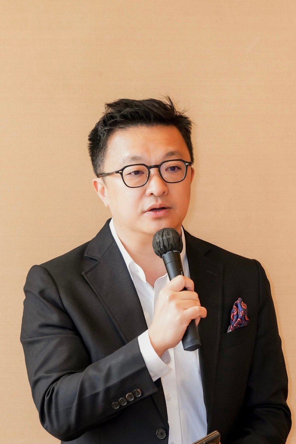 心系创始人及主席王傲山先生致欢迎辞。 心系创始人及主席王傲山先生致欢迎辞。