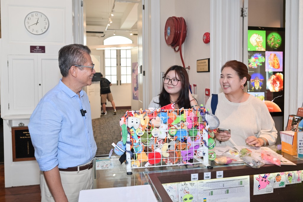 位於堅巷的香港醫學博物館近年頗具人氣，其一系列IP公仔更受不少旅客歡迎。官方圖片