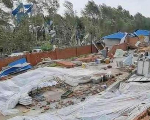 黑龍江綏化北林區西部地區一些鄉鎮遭遇龍捲風襲擊。(網圖)