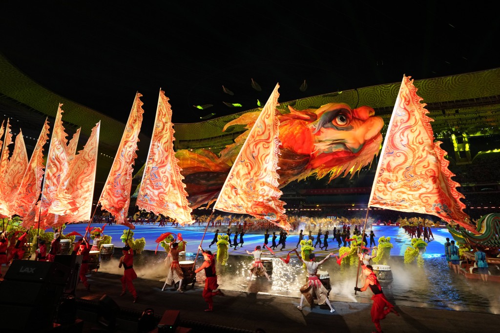 第十五屆全國運動會開幕式在廣東奧林匹克體育中心舉行。新華社