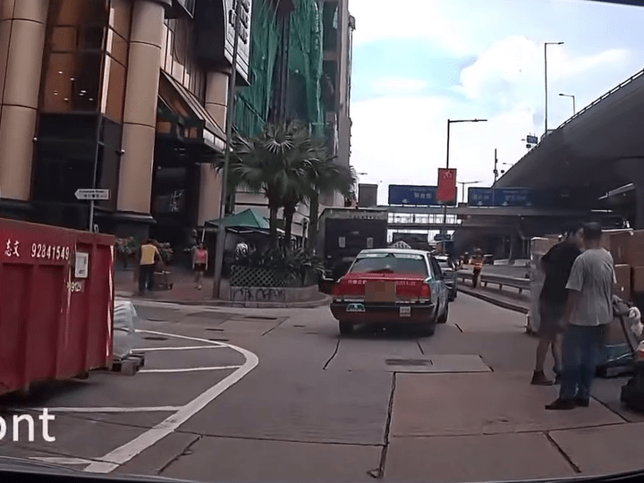 現場為西營盤干諾道西近威利蔴街一地盤。FB：車Cam L（香港群組）