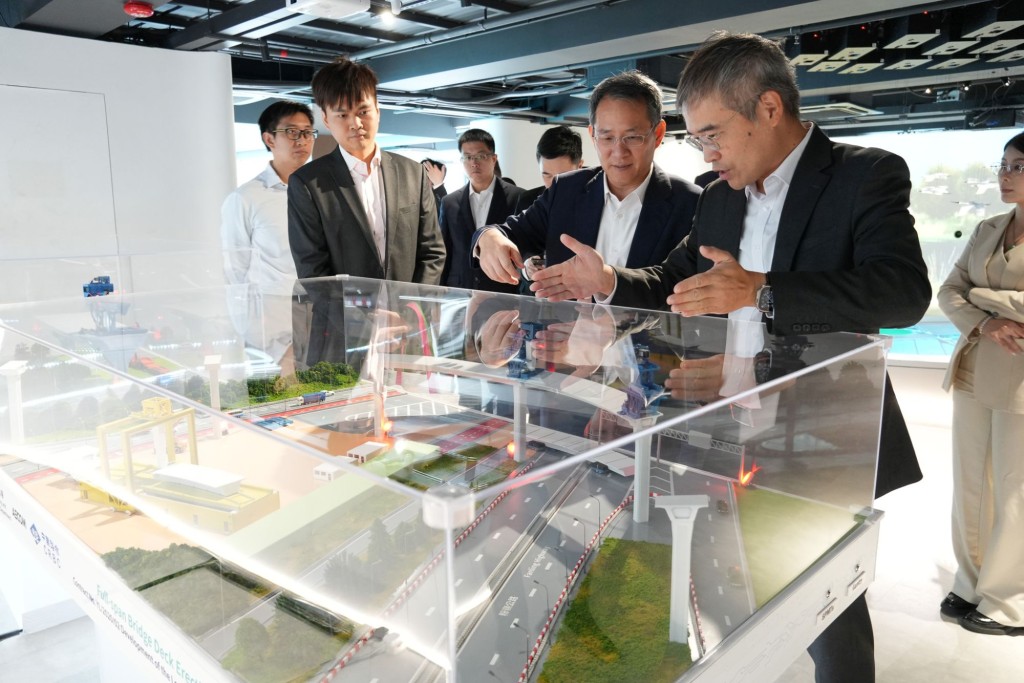「河套科創築城館」至今已累計接待超過120個參訪團體，總參觀人數突破5 000人次，其中商業及企業團體佔比達八成。甯漢豪網誌