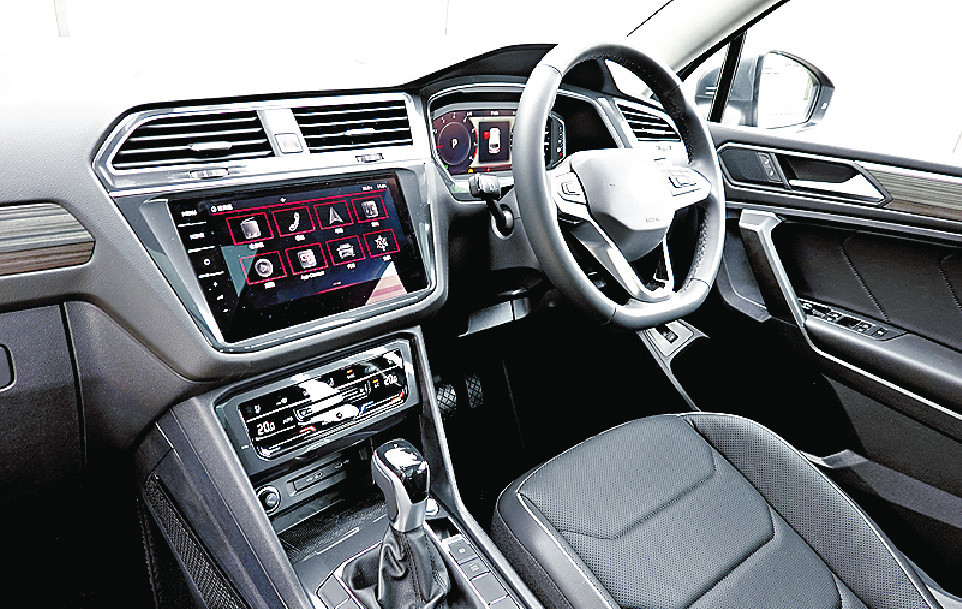 ■9.2吋觸控屏幕支援凌空手勢遙控操作，還對應CarPlay。