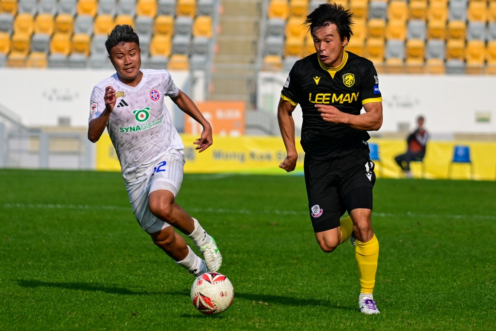 林衍廷(左)上次入选港队已经是2024年11月，主场对阵菲律宾和毛里裘斯的友谊赛。摄影：魏国谦