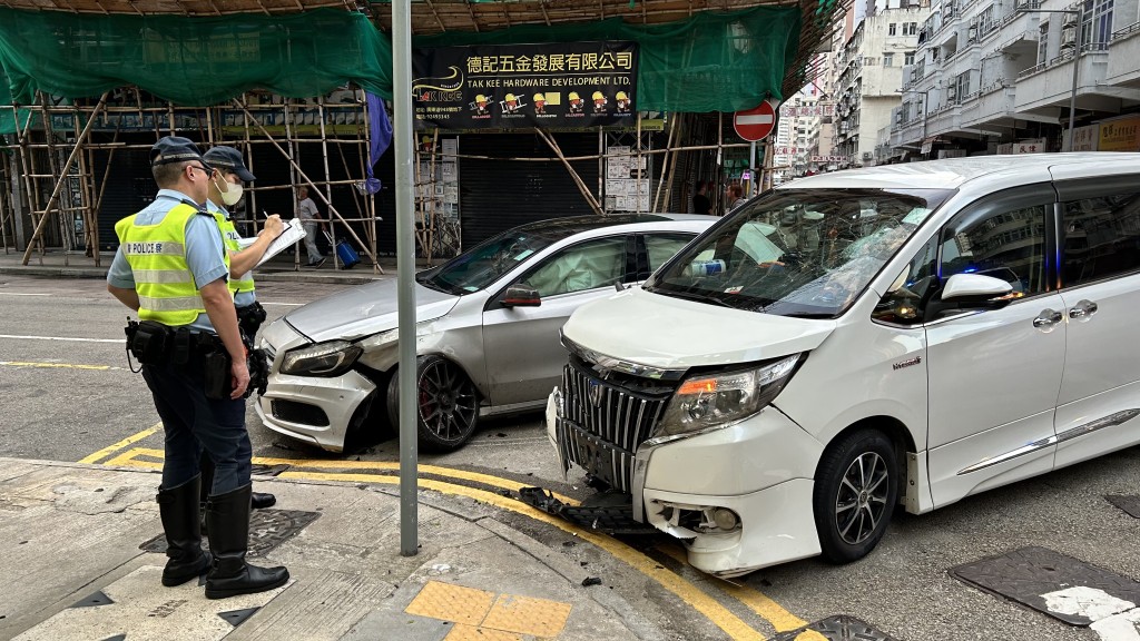警員到場調查。